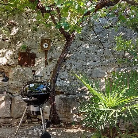 בית נופש The Istrian ורסאר